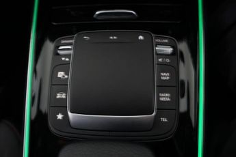 MERCEDES-BENZ GLA 1.3 GLA200 AMG Line (Premium) 7G-DCT Euro 6 (s/s) 5dr