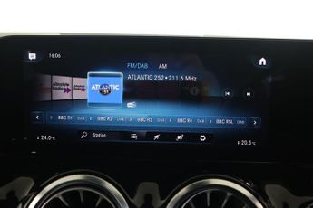 MERCEDES-BENZ GLA 1.3 GLA200 AMG Line (Premium) 7G-DCT Euro 6 (s/s) 5dr
