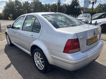 VOLKSWAGEN BORA 1.9 TDI PD Highline Saloon 4dr Diesel Manual (149 g/km, 130 bhp)