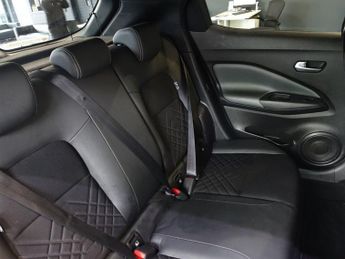 NISSAN JUKE 1.0 DIG-T Tekna SUV 5dr Petrol DCT Auto Euro 6 (s/s) (114 ps)