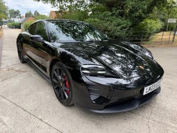 PORSCHE TAYCAN Performance Plus 93.4kWh GTS Saloon 4dr Electric Auto 4WD (11kW 