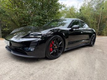 PORSCHE TAYCAN Performance Plus 93.4kWh GTS Saloon 4dr Electric Auto 4WD (11kW 