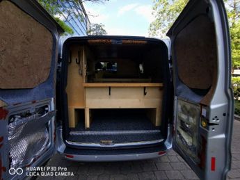 FORD TRANSIT CUSTOM 2.2 TDCi 290 Limited Panel Van 5dr Diesel Manual L1 H1 (186 g/km