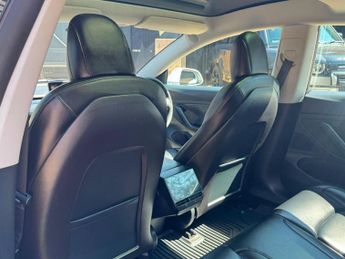 TESLA Model 3 (Dual Motor) Performance Saloon 4dr Electric Auto 4WDE (Performa