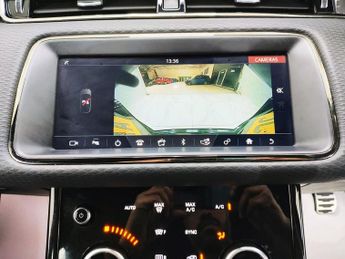 LAND ROVER RANGE ROVER EVOQUE 2.0 D150 R-Dynamic SUV 5dr Diesel Manual FWD Euro 6 (s/s) (150 p