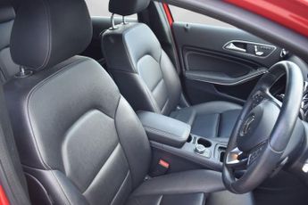 MERCEDES-BENZ A CLASS 1.6 A180 Sport (Premium Plus) Hatchback 5dr Petrol 7G-DCT Euro 6