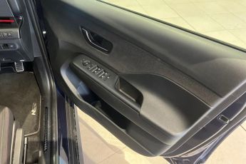 HYUNDAI KONA 65.4kWh N Line SUV 5dr Electric Auto (218 ps) Rear View Camera, 