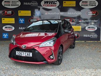 Toyota Yaris 1.5 VVT-i Blue Bi-Tone Hatchback 5dr Petrol Manual Euro 6 (111 p