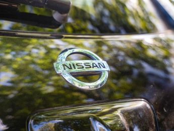 NISSAN LEAF 30kWh Tekna Hatchback 5dr Electric Auto (109 bhp)
