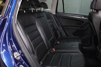 VOLKSWAGEN TIGUAN 2.0 TDI SEL SUV 5dr Diesel DSG 4Motion Euro 6 (s/s) (150 ps)