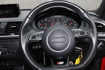 AUDI Q3 2.0 TDI Black Edition SUV 5dr Diesel S Tronic quattro Euro 6 (s/
