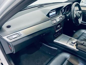 MERCEDES-BENZ E CLASS 2.1 E220 CDI SE Saloon 4dr Diesel G-Tronic+ Euro 5 (s/s) (170 ps
