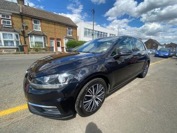 VOLKSWAGEN GOLF 1.6 TDI SE Nav Hatchback 5dr Diesel DSG Euro 6 (s/s) (115 ps)