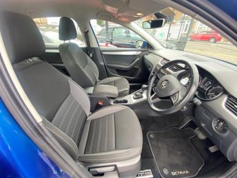 SKODA OCTAVIA 1.5 TSI ACT SE Hatchback 5dr Petrol DSG Euro 6 (s/s) (150 ps)