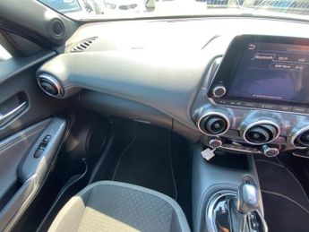 NISSAN JUKE 1.0 DIG-T N-Connecta SUV 5dr Petrol DCT Auto Euro 6 (s/s) (114 p