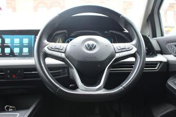 VOLKSWAGEN GOLF 1.5 eTSI MHEV Life Hatchback 5dr Petrol Hybrid DSG Euro 6 (s/s) 