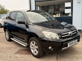 TOYOTA RAV4 2.2 D-4D XT-R SUV 5dr Diesel Manual 4WD (173 g/km, 134 bhp)