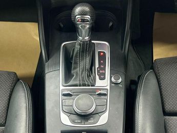 AUDI A3 2.0 TDI S line Hatchback 3dr Diesel S Tronic Euro 5 (s/s) (150 p