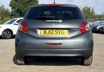 PEUGEOT 208 1.2 VTi Allure Hatchback 5dr Petrol Manual Euro 5 (82 ps)