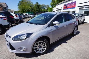 Ford Focus 1.6 Titanium Hatchback 5dr Petrol Manual Euro 5 (125 ps)