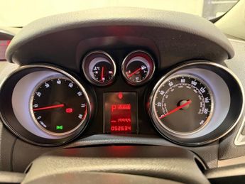 VAUXHALL MOKKA 1.4T SE SUV 5dr Petrol Auto 2WD Euro 5 (140 ps)