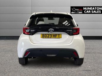 TOYOTA YARIS 1.5 VVT-h Design Hatchback 5dr Petrol Hybrid E-CVT Euro 6 (s/s) 