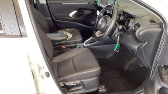 TOYOTA YARIS 1.5 VVT-h Design Hatchback 5dr Petrol Hybrid E-CVT Euro 6 (s/s) 