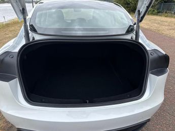 TESLA Model 3 Saloon 4dr Electric Auto RWD (208 ps)