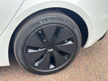 TESLA Model 3 Saloon 4dr Electric Auto RWD (208 ps)