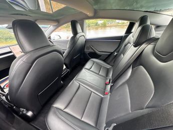 TESLA Model 3 Saloon 4dr Electric Auto RWD (208 ps)