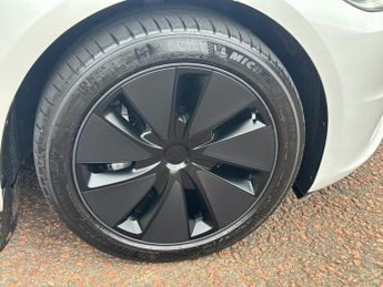 TESLA Model 3 Saloon 4dr Electric Auto RWD (208 ps)