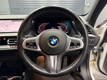 BMW 1 SERIES 1.5 118i M Sport (LCP) Hatchback 5dr Petrol DCT Euro 6 (s/s) (13