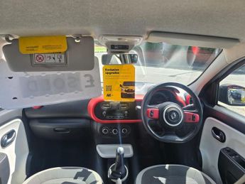 RENAULT TWINGO 1.0 SCe Dynamique Hatchback 5dr Petrol Manual Euro 6 (s/s) (70 p