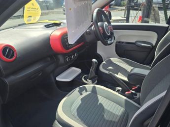 RENAULT TWINGO 1.0 SCe Dynamique Hatchback 5dr Petrol Manual Euro 6 (s/s) (70 p