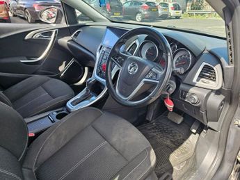 VAUXHALL ASTRA 2.0 CDTi SRi Hatchback 5dr Diesel Auto Euro 5 (165 ps)