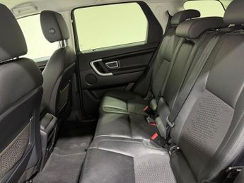 LAND ROVER DISCOVERY SPORT 2.0 TD4 SE Tech SUV 5dr Diesel Auto 4WD Euro 6 (s/s) (180 ps)