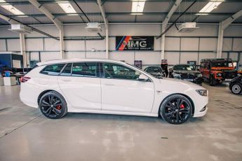 VAUXHALL INSIGNIA 2.0 Turbo D BlueInjection SRi VX Line Nav Sports Tourer 5dr Dies