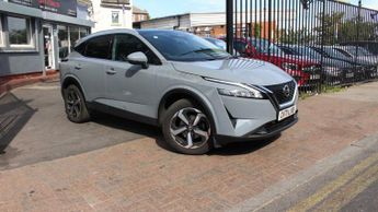 Nissan Qashqai 1.3 DIG-T MHEV N-Connecta SUV 5dr Petrol Hybrid XTRON Euro 6 (s/