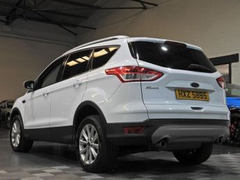 FORD KUGA 2.0 TDCi Titanium SUV 5dr Diesel Powershift AWD Euro 6 (s/s) (18