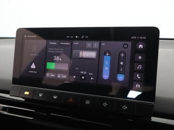 MG MG 4 64kWh SE Long Range Hatchback 5dr Electric Auto (203 ps)