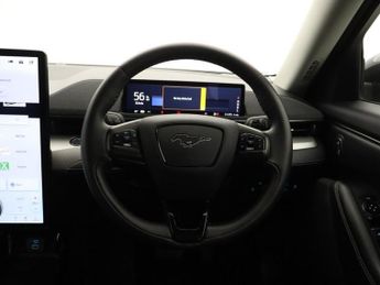 FORD MUSTANG MACH-E Extended Range 91kWh SUV 5dr Electric Automatic (294 ps)