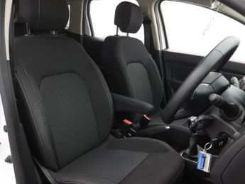 DACIA DUSTER 1.6 SCe Comfort SUV 5dr Petrol Manual Euro 6 (s/s) (115 ps)