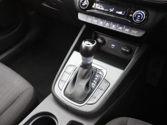 HYUNDAI ACCENT 1.6 GDi Hybrid SE Connect 5dr DCT