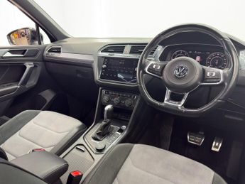 VOLKSWAGEN TIGUAN 2.0 TDI R-Line SUV 5dr Diesel DSG 4Motion Euro 6 (s/s) (150 ps)