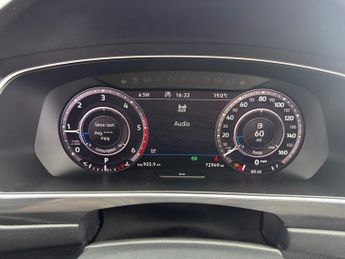 VOLKSWAGEN TIGUAN 2.0 TDI R-Line SUV 5dr Diesel DSG 4Motion Euro 6 (s/s) (150 ps)