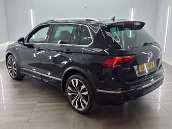 VOLKSWAGEN TIGUAN 2.0 TDI R-Line SUV 5dr Diesel DSG 4Motion Euro 6 (s/s) (150 ps)