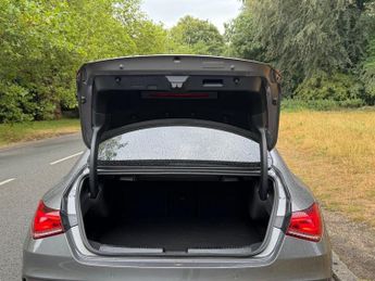 MERCEDES-BENZ CLA 1.3 CLA250e 15.6kWh AMG Line (Premium Plus) Coupe 4dr Auto Petro