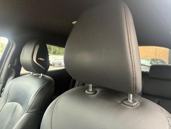 NISSAN JUKE 1.6 Tekna SUV 5dr Petrol Manual Euro 6 (112 ps)