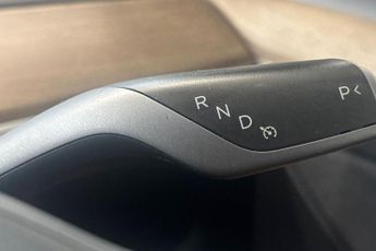 TESLA Model 3 Standard Range Plus Saloon 4dr Electric Auto RWD (241 bhp) Panor