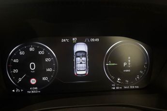 VOLVO XC40 1.5h T4 Recharge 10.7kWh Core SUV 5dr Petrol Plug-in Hybrid Auto